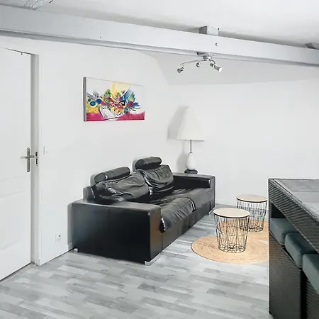 Celired House Apartment *
